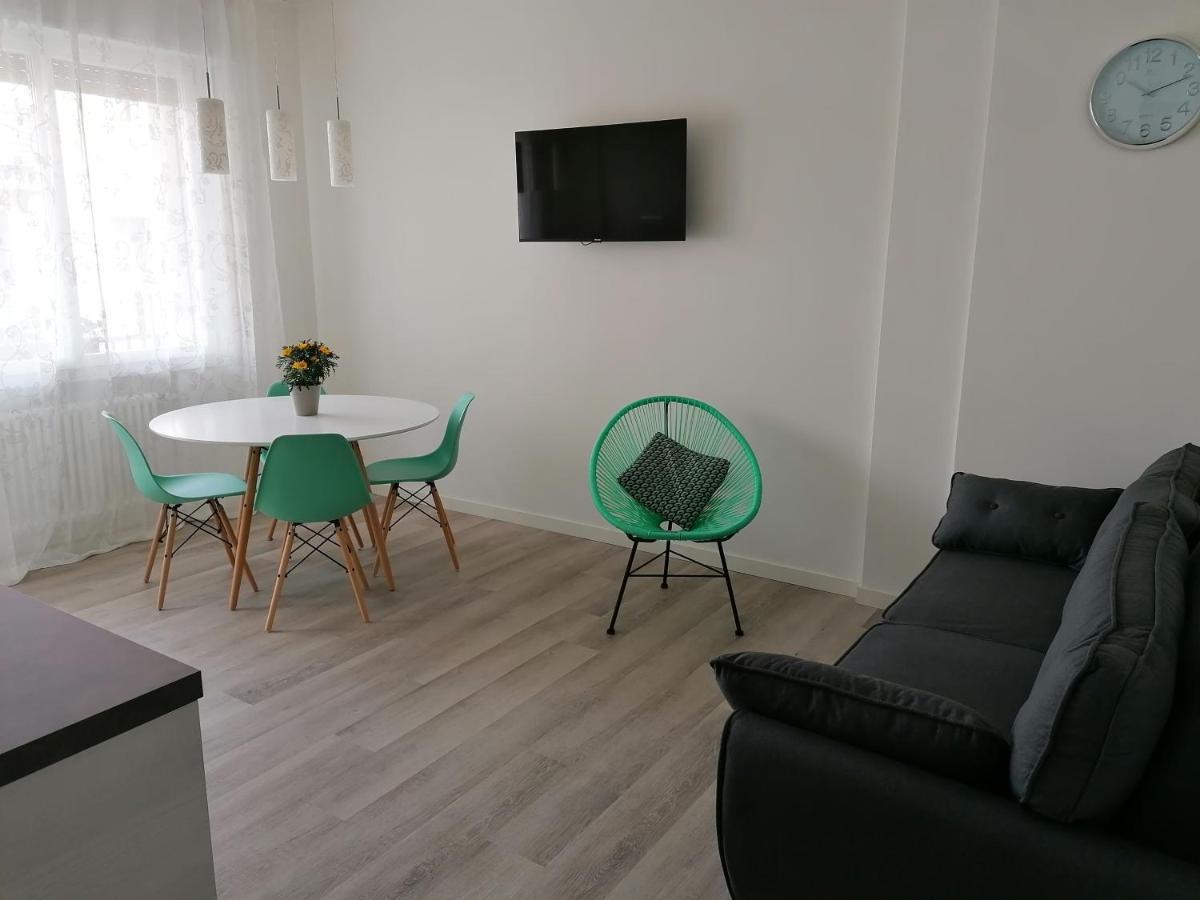 Angela Guest House In Centro Storico Conegliano Luaran gambar